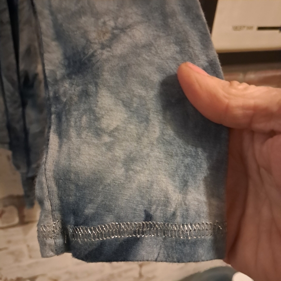 DOUBLE D RANCH BEADED TIE DYE BLOUSE SIZE SMALL - Picture 3 of 11